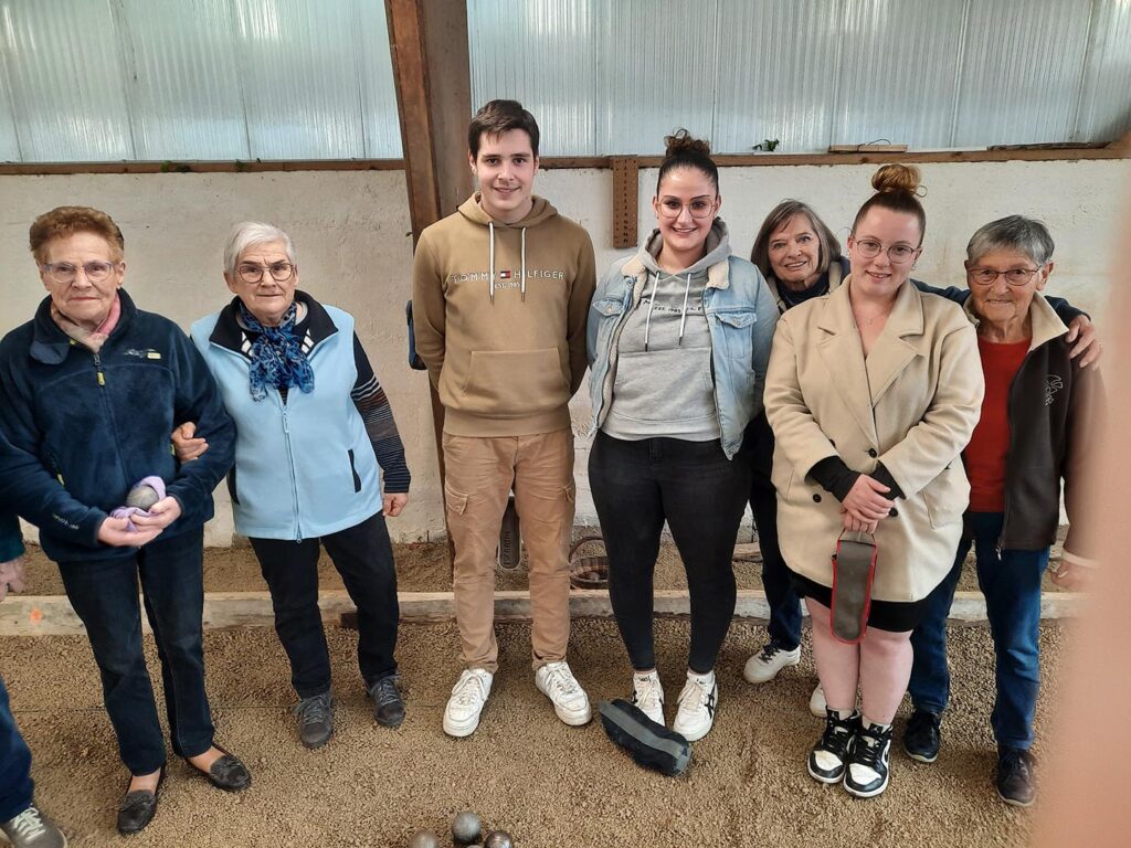 Pétanque intergénérationnelle - Club de la Baie de Plounévez-Lochrist