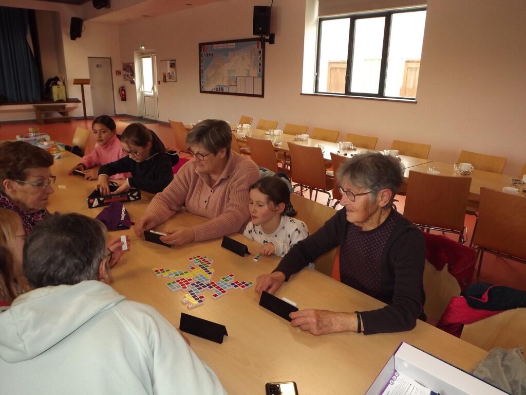 Jeux de société - Club de la Baie de Plounévez-Lochrist